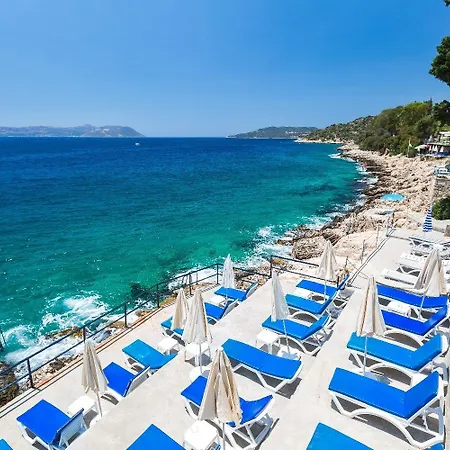 Sardunya Andifli Готель