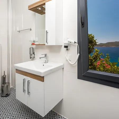 Hotel Sardunya Andifli 2*